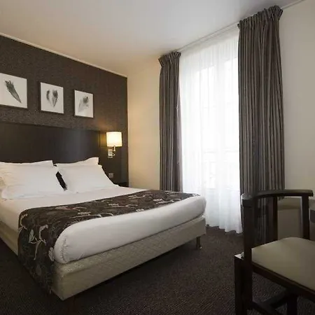 Eiffel Saint Charles Otel Paris