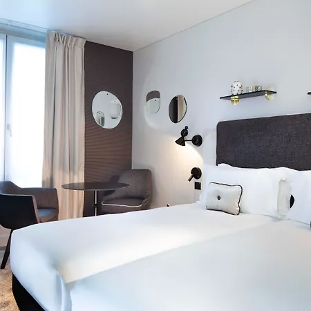 Eiffel Saint Charles Hotel 3*