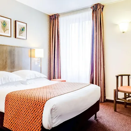 Eiffel Saint Charles Hotel