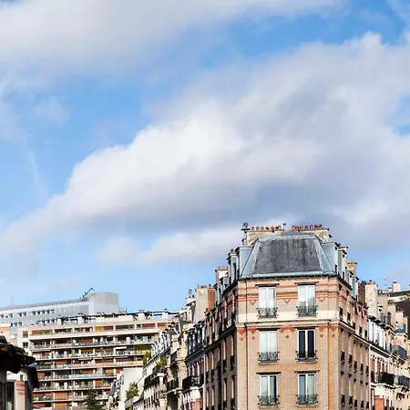 Eiffel Saint Charles 3* Παρίσι