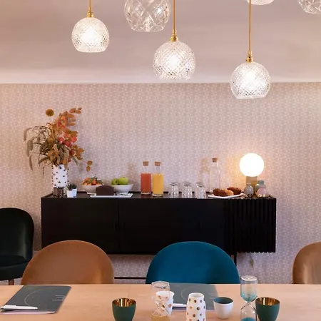 Eiffel Saint Charles 3*