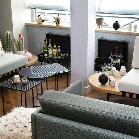 Hotell Eiffel Saint Charles 3*