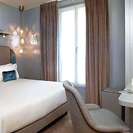 Eiffel Saint Charles Hotell
