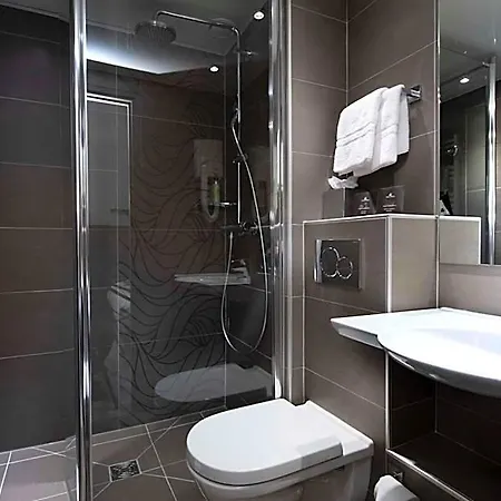 Eiffel Saint Charles 3*