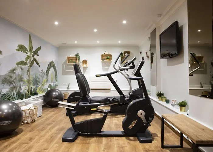 Eiffel Saint Charles 3* Paris