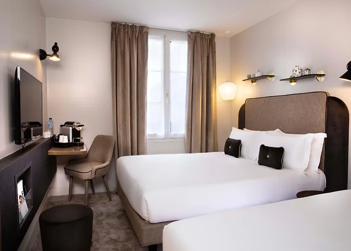 Eiffel Saint Charles Hotel