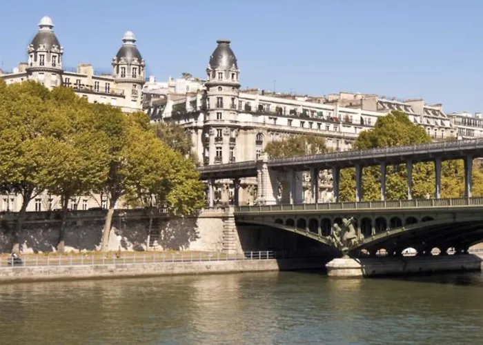 Eiffel Saint Charles