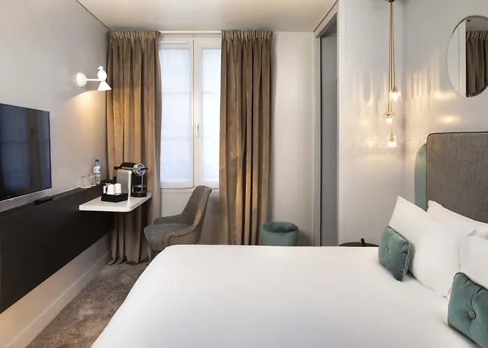 Eiffel Saint Charles 3* Paris