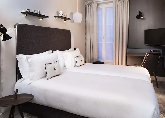 Hotel Eiffel Saint Charles 3*