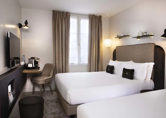 Eiffel Saint Charles 3*