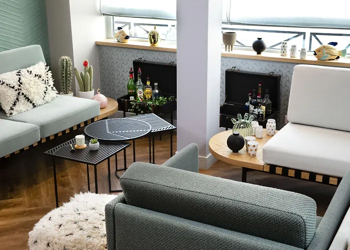 Otel Eiffel Saint Charles 3*