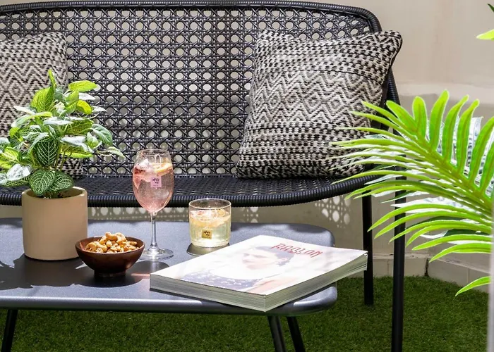 Eiffel Saint Charles 3* Parigi