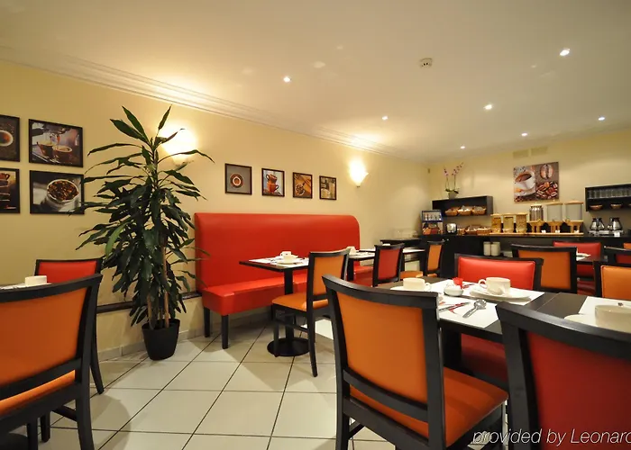 Eiffel Saint Charles Hotel Parigi