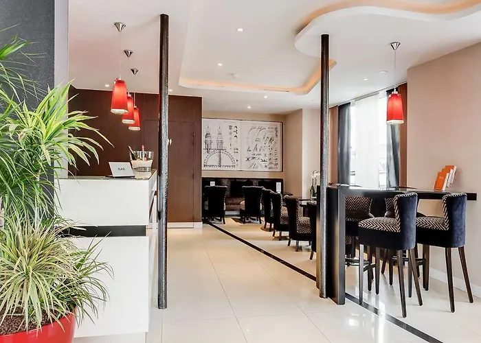 Eiffel Saint Charles Parigi