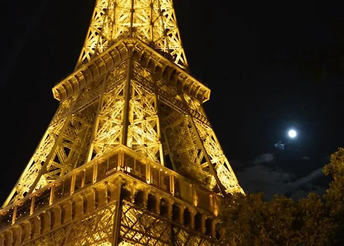 Eiffel Saint Charles Hotel Paris