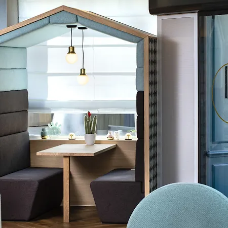 Eiffel Saint Charles 3*