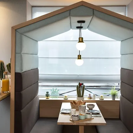 Hotel Eiffel Saint Charles 3*